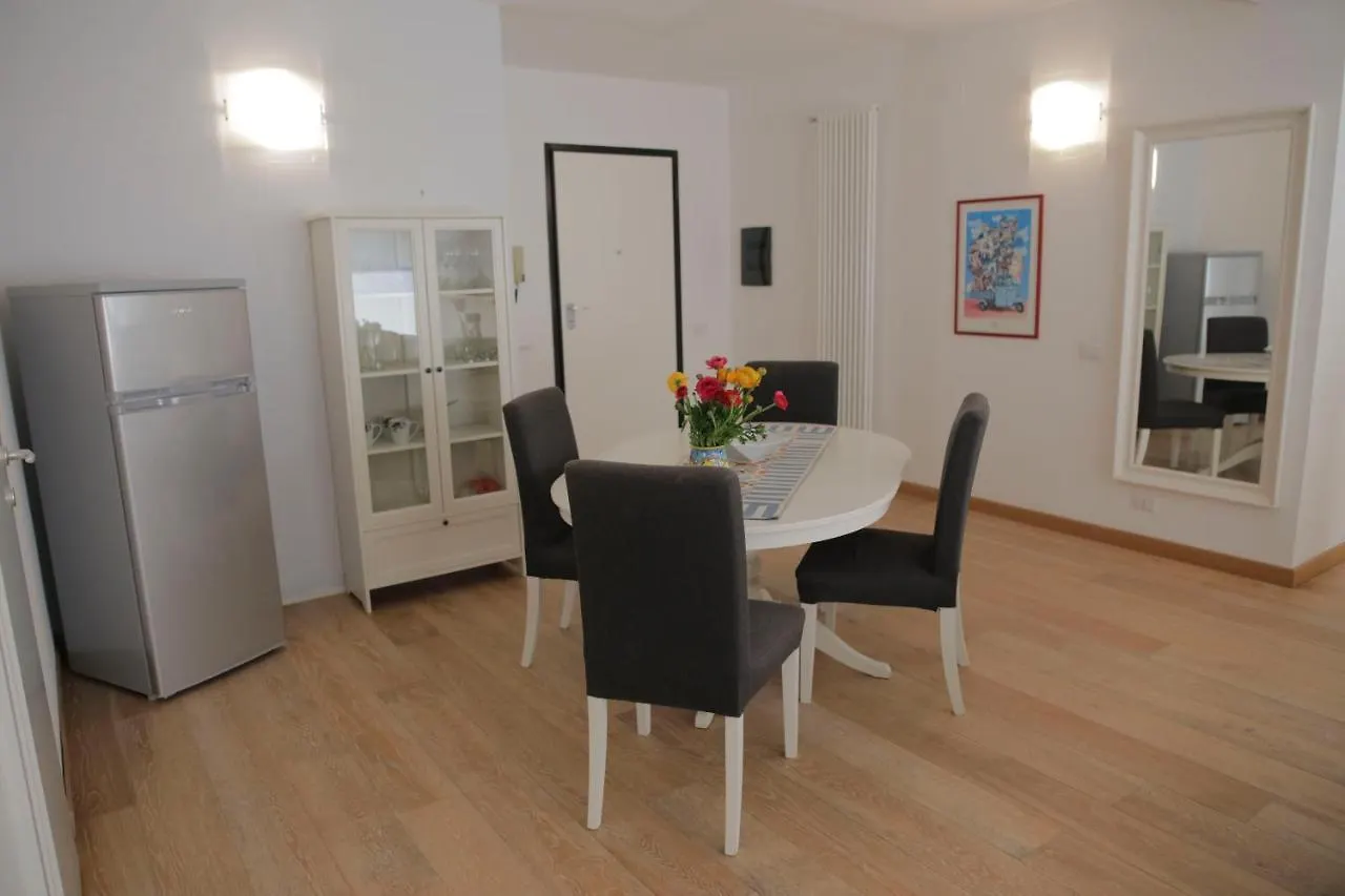 Апартаменты The Sunny House Чефалу